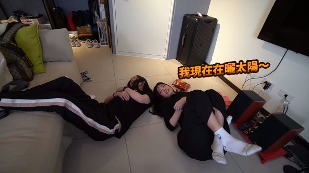 斷片喝法！女實況主「倒地險要吐」畫面曝光　網：滿滿ㄎ一ㄤ味