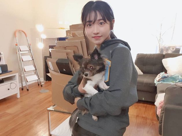 遭批露不夠多!企鵝妹直播「淚崩吐辛酸」 網:還是台灣肥宅善良