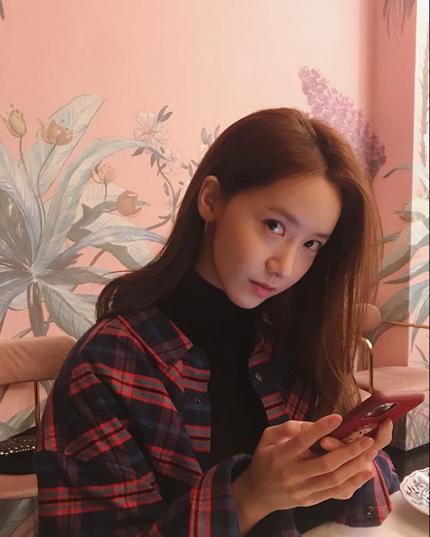 大波浪長捲髮掰掰!潤娥「妹妹頭+及肩短髮」新造型曝光:完全不像