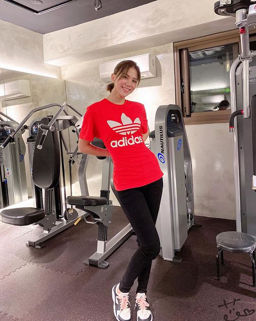 網友玩很大!蕾菈驚見「交友軟體尺度」 網曝自身經驗:上下都可以