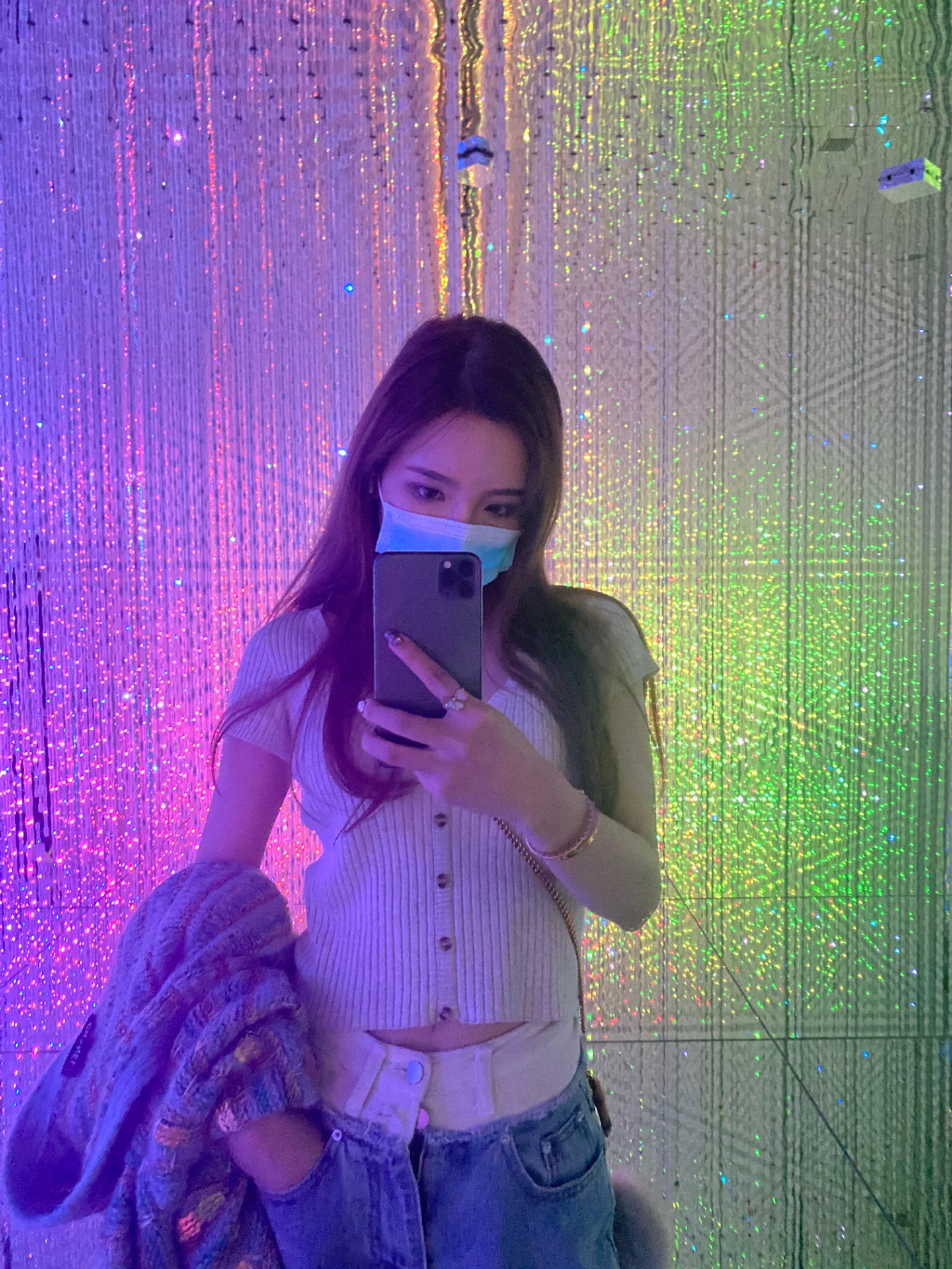 中洞大開！實況兇妹「神秘地帶現形」　網全暴動：看進去了！