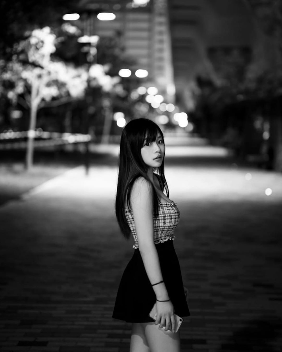 福利再升級!超兇網紅「蜜桃完全不遮」羞喊:第一次快斷掉了~