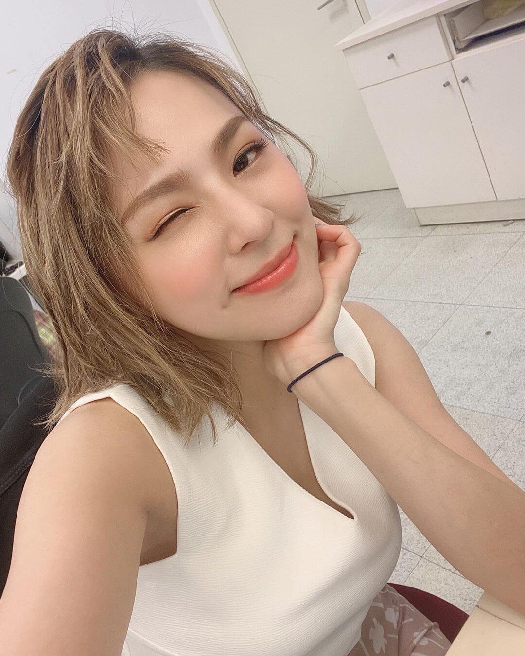 曖昧對象接連被爆料!熊熊PO「撇嘴照」無奈回應 網嗆:看戲的都傻子!