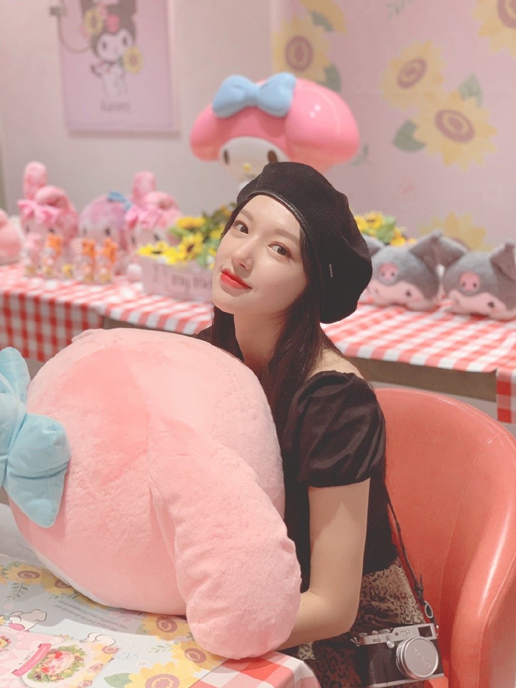 曾胖到炸出一坨肉!程瀟緊身衣「S曲線回歸」 網嗨:不只是奶瀟!