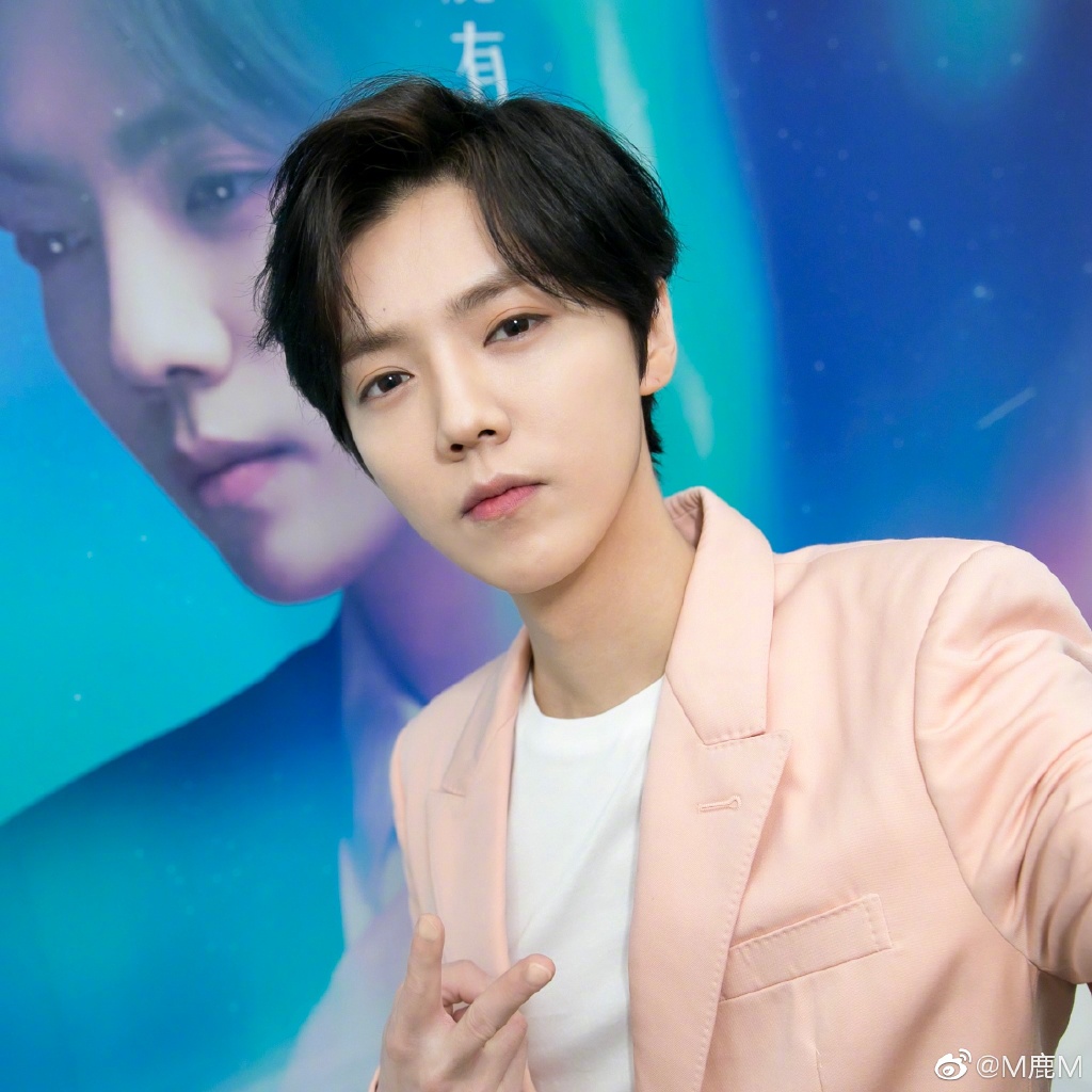 鹿晗生日卻遲到!網翻關曉彤「發文細節」全秒懂:太甜了!