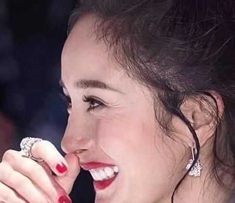 驚見濃濃大嬸味!楊冪「無P圖照」流出 網全嚇歪:真的回不去了!