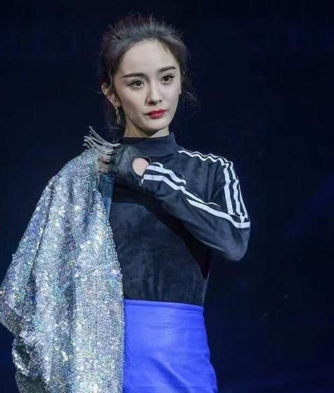 驚見濃濃大嬸味!楊冪「無P圖照」流出 網全嚇歪:真的回不去了!