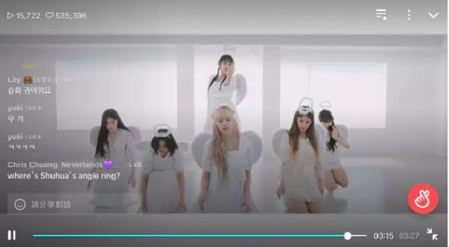 完全摸不透!舒華得獎雙腳大開「大跳螃蟹舞」 網:台上仙女是?