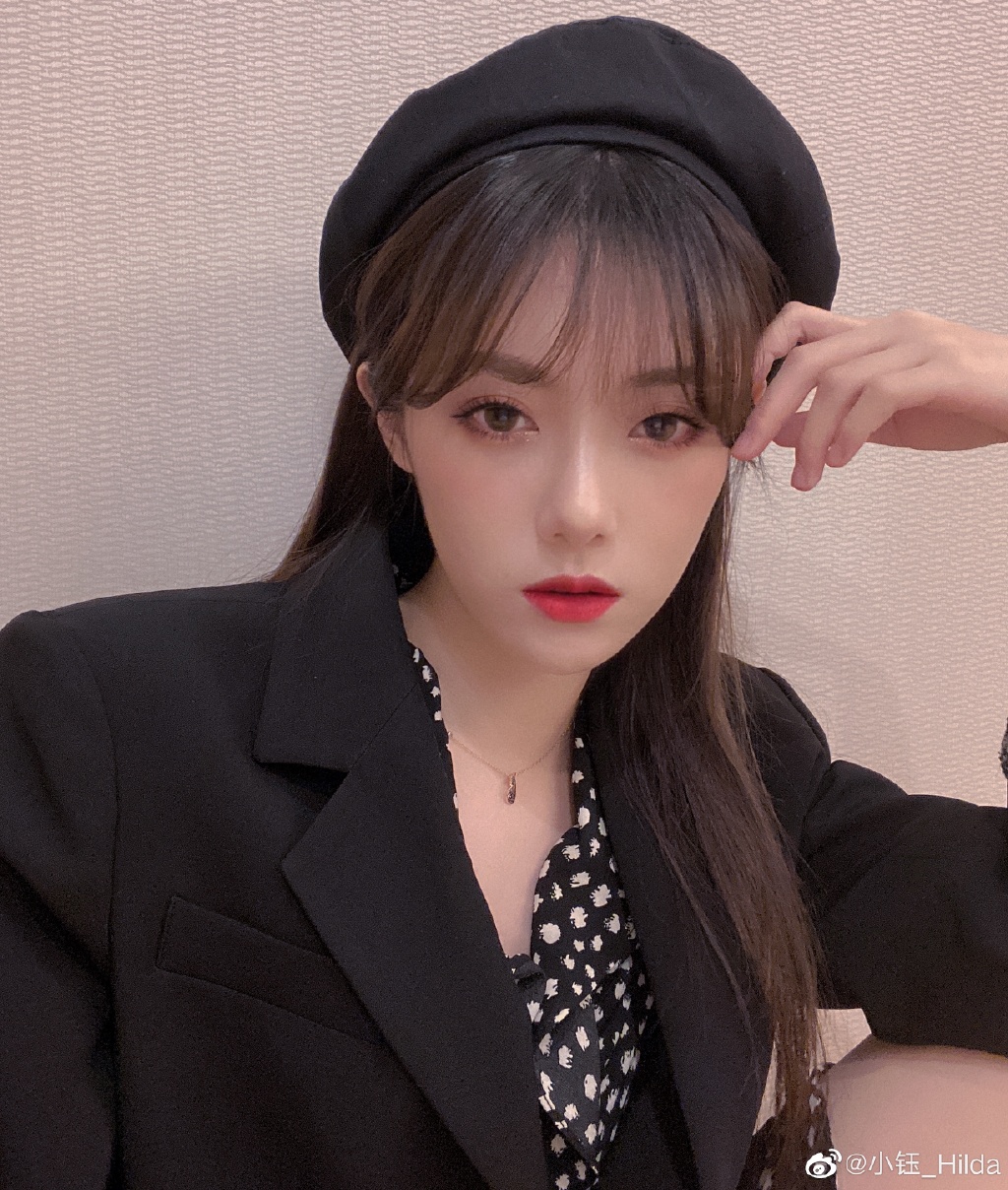 驚人怪癖被流出！正妹實況主「私密用品全曝光」　網抓：黑色的！