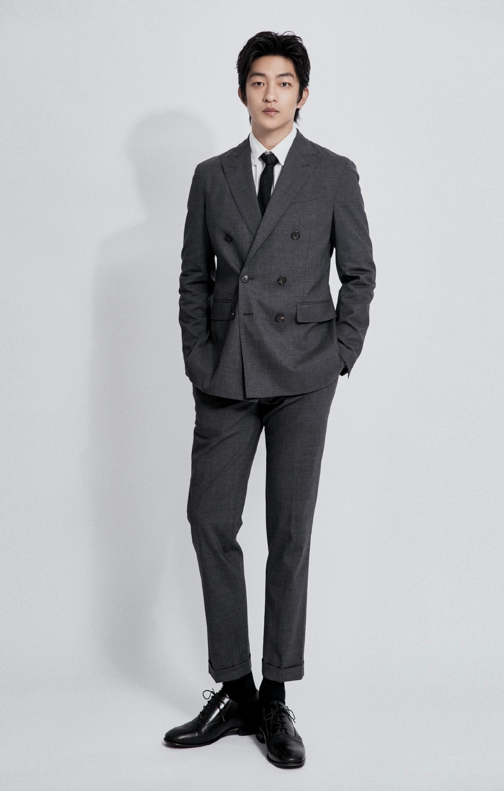 男星「變態性癖好曝光」!前女友控訴「遭逼虐待過程」:他叫我舔馬桶