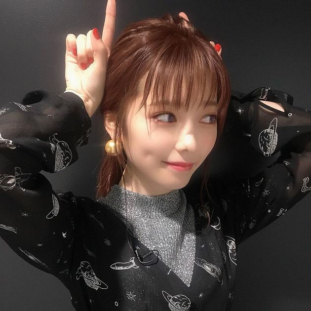 前AKB人氣女偶像「學生照曝光」！雙眼皮大圓眼變鳳眼 網：整了？