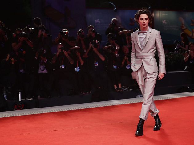 甜茶爆分手強尼戴普女兒！專訪時「洩心聲」：現在是單身