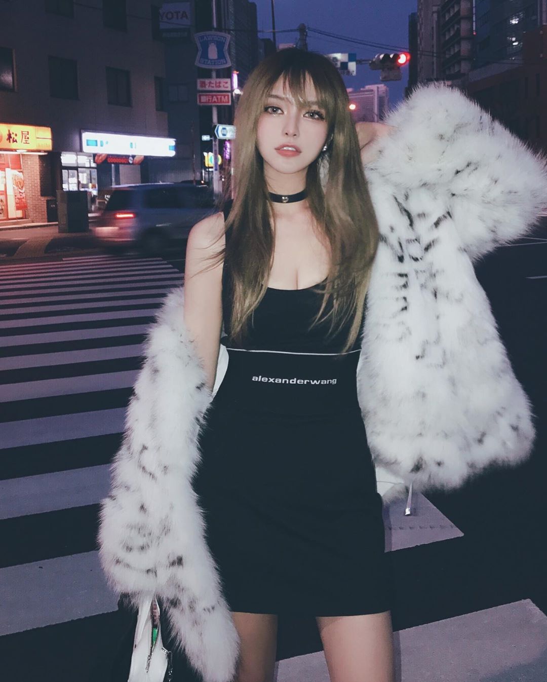 用GUCCI裝大閘蟹!周揚青「百億家世」嚇歪網:就是這樣才恐怖