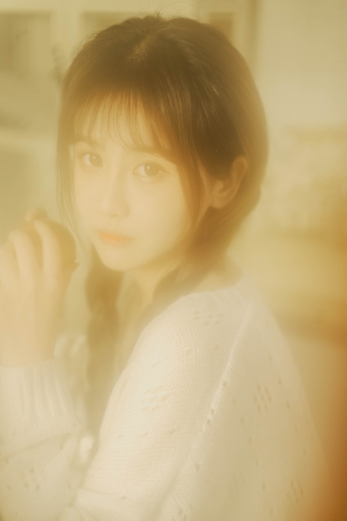 裙子不穿好！正妹網紅「曾爆得愛滋」：換男友跟換衣服一樣快！