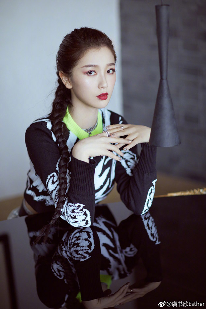 《青春有你2》虞書欣被消失？網氣炸「根本被當工具人」：用完就丟！