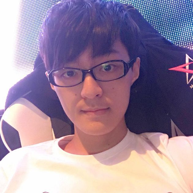 再掀爭議!電競選手FOFO遭控散播「前任私密照」 重申「三重點」急滅火:是毀謗