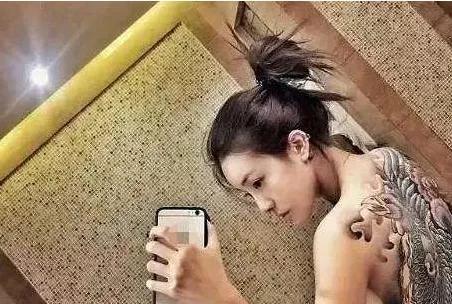 黑歷史全被挖!《青春有你2》練習生「舊照曝光」 網罵爆:快點退賽吧!