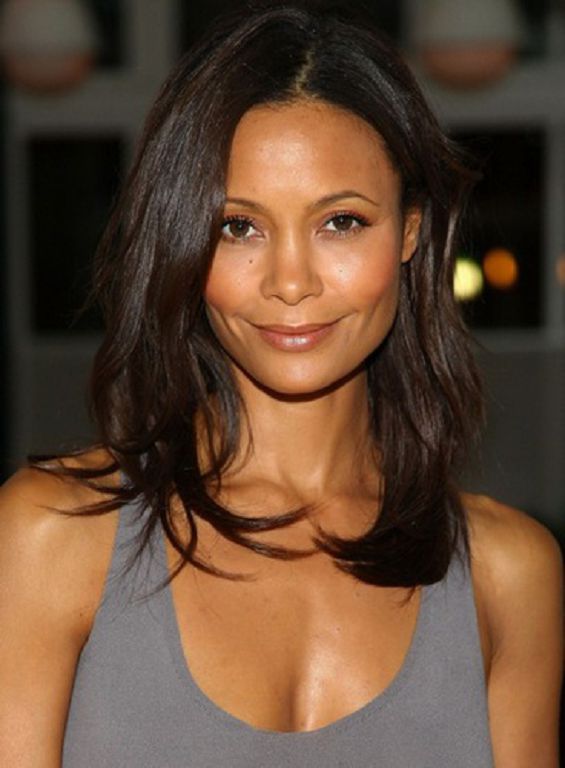 「摸自己」被導演傳出去炫耀!知名女星18歲「試鏡成陰影」