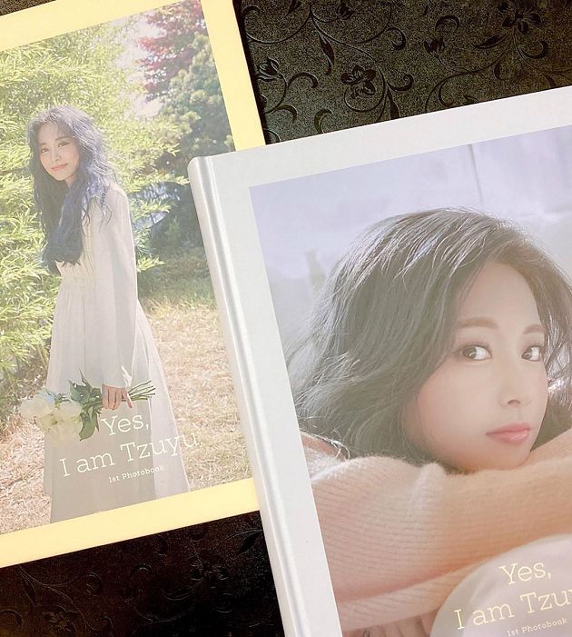 大曬「男友視角」寫真書!子瑜曬「空氣瀏海」同框好友 網:視覺衝擊