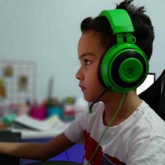 9歲打職業賽!男童無預警「被BAN四年」 崩潰哭倒直播慘斷