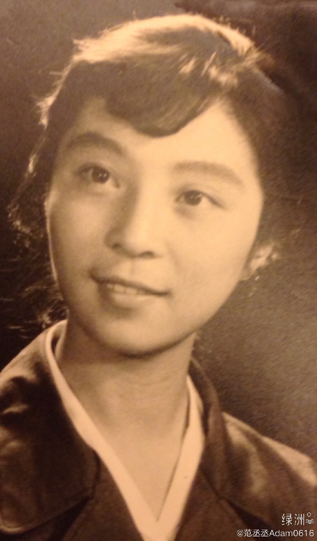 范冰冰媽「年輕照曝光」！「大眼挺鼻」五官神複製　網驚：真的好像