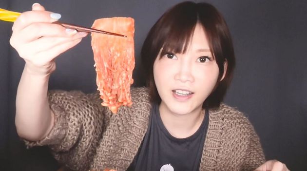為點閱不要命?木下佑香只吃「金針菇配辣油」:狂加美乃滋