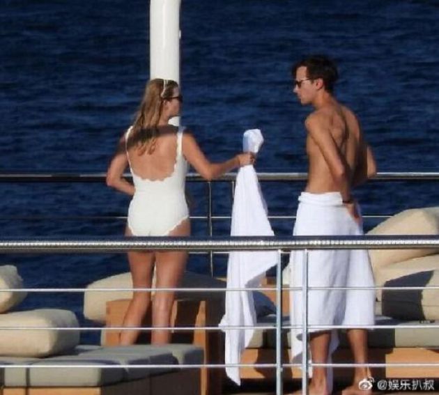 曾NoBra現身！川普「超兇女兒」私照曝光 網嚇歪：走鍾了吧？