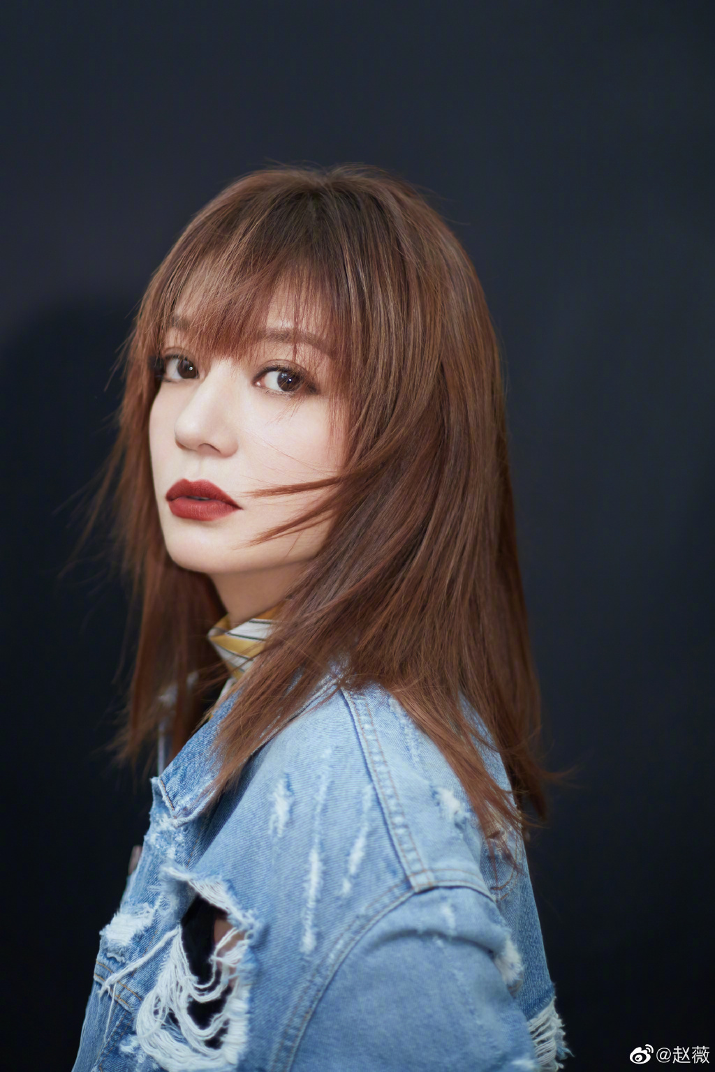 豪門婚破裂？趙薇「百億老公」爆欠8億元失蹤：一直找不到人！