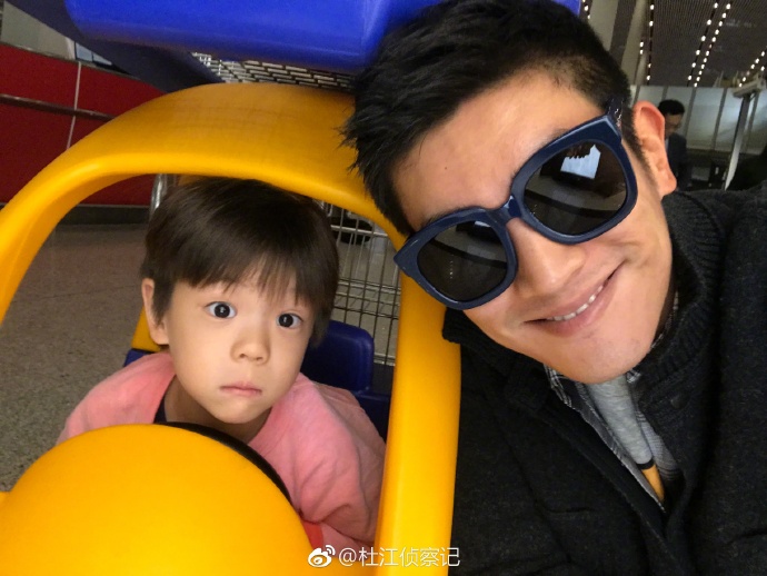 《爸爸》嗯哼暴風抽高!霍思燕「當眾狂抽菸」 二胎疑曝光!