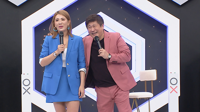 清晨六點抓包男友車在女性友人家 吳怡霈怒揭手機內早有跡象