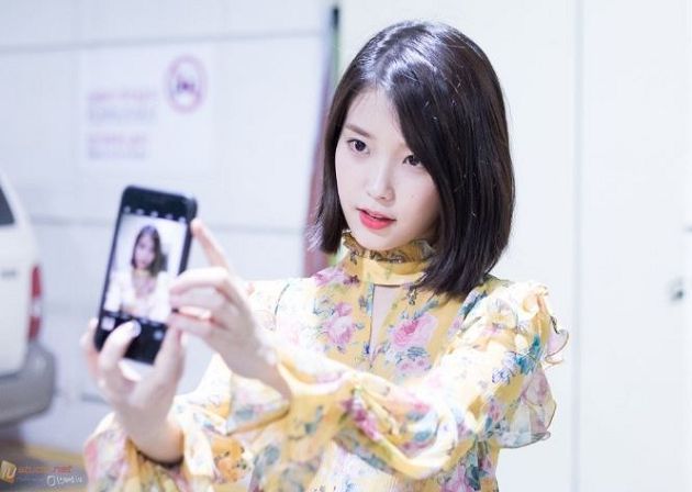 自拍永遠超高畫質?IU「一舉動」再登熱搜 網:夠正才能這樣