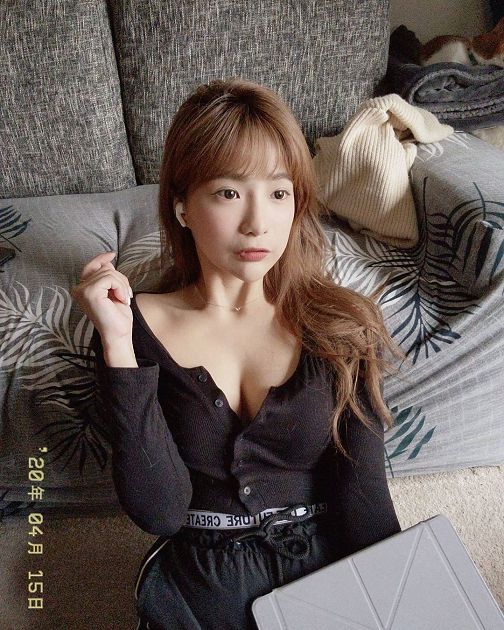 阿姨慘走鐘?網抓貝莉莓「洞洞衣溢出肥肉」急爆氣:我就肥