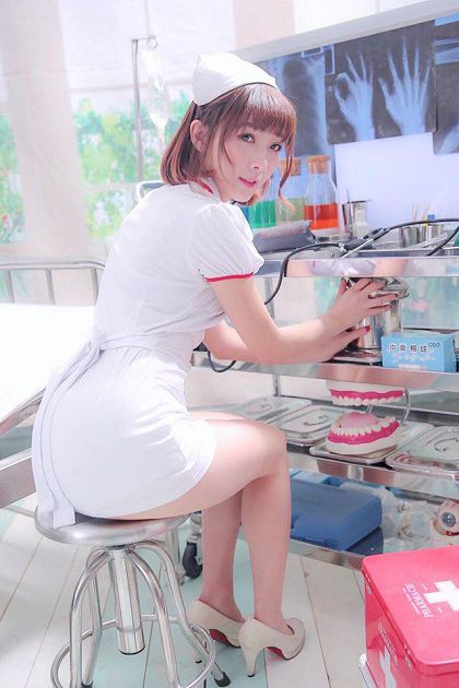 驚見上空照！實況甜心「真空寫真」遭突襲　網嗨：真的香