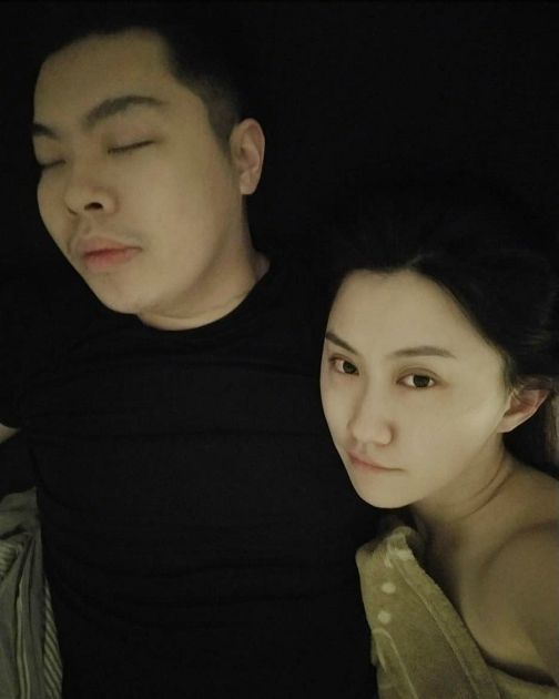 曾遇路人約ㄆ?實況正妹曬「私密床照」告白 網:好恩愛