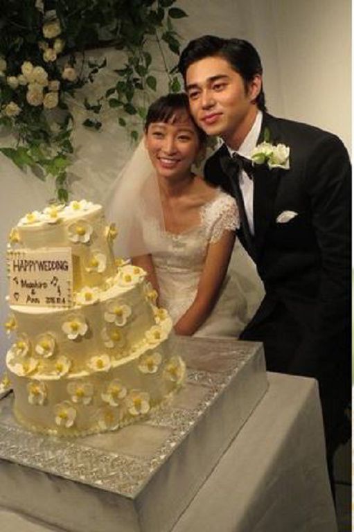 【悲慘星二代2】被好萊塢爸棄養！女星高中退學養家「尪偷吃嫩妹」：媽媽狂爆黑料