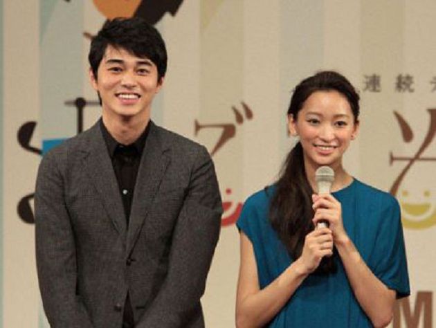 【悲慘星二代2】被好萊塢爸棄養！女星高中退學養家「尪偷吃嫩妹」：媽媽狂爆黑料