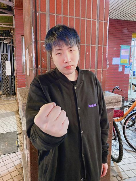 +9事蹟曝光!實況瘋頭驚爆「流血群毆事件」:頭縫十針