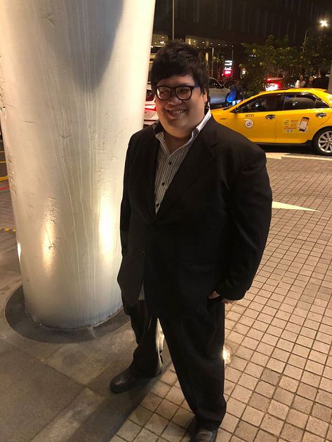 鬧鬼！實況主「史丹利」遭「悚然聲音」狂襲：桌子底下傳來的？