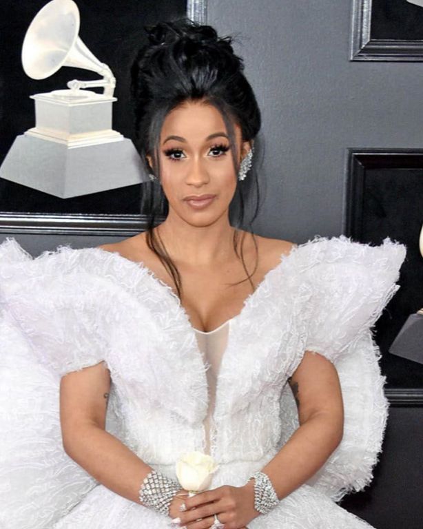 Cardi B刺青曝光!身體「3分之1面積全都是」 網:真的屁股開花