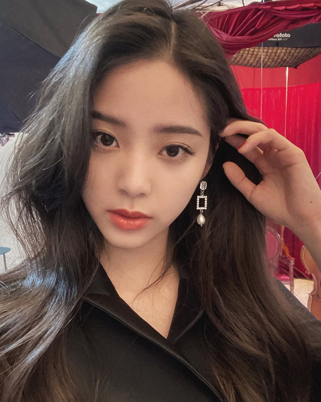 心疼歐陽娜娜狂挨轟！男星力挺「她不簡單」後道歉：我沒資格