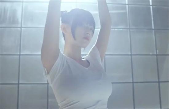 轉戰實況界!程瀟「大胸佔滿視線」 「男友視角」網全讚嘆!