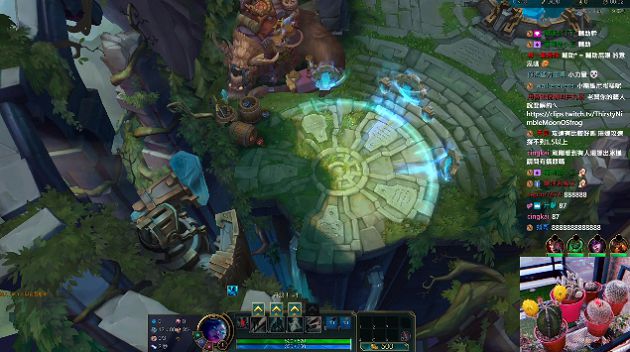 曾直播親女生!實況正妹「失控發言」爆解約 網:8794狂