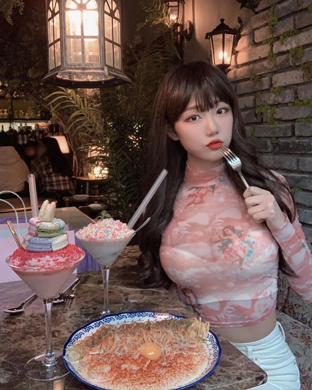 太兇!韓國直播主「H杯直逼鎖骨」:絕對領域曝光