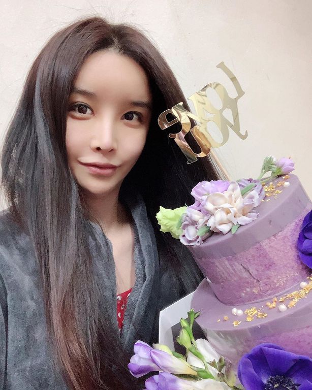 遭爸狠酸「早知道不要生」！「韓國利菁」一天狂賺258萬：高中後就沒講話