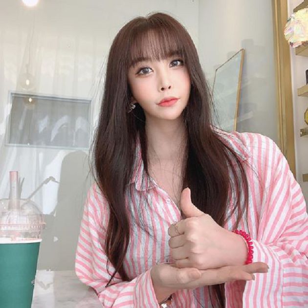 遭爸狠酸「早知道不要生」！「韓國利菁」一天狂賺258萬：高中後就沒講話