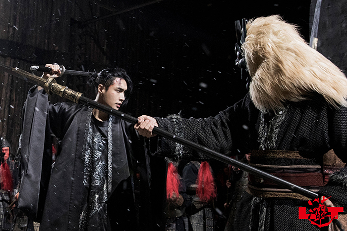 張藝興「古裝造型曝光」!跨時空對話項羽 裸上身帥氣爆棚