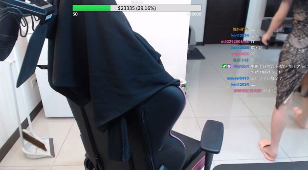 脫光光看！實況主「真實份量」遭揭露氣炸　網狂笑：停機坪