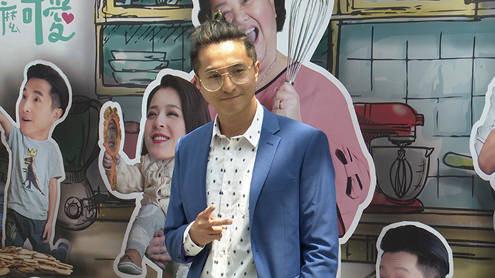 《我的婆婆》楊銘威挑戰一夜情!自拍照「報備老婆」:今天會睡這個