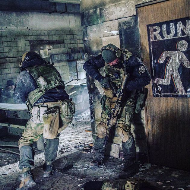 外掛亂鬥?《逃離塔科夫》玩家「飆破紀錄」 官方抓3千作弊仔