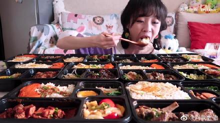 狂吃35kg烤全羊!正妹大胃王「一次吃掉100個包子」:我沒催吐